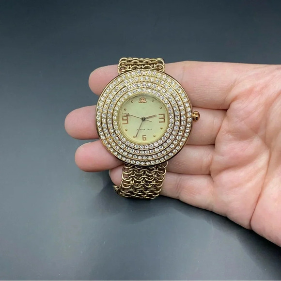 VGT JENNIFER LOPEZ Women's Wristwatch Gold-tone Crystal Base Metal Bezel Dial - Picture 10 of 12